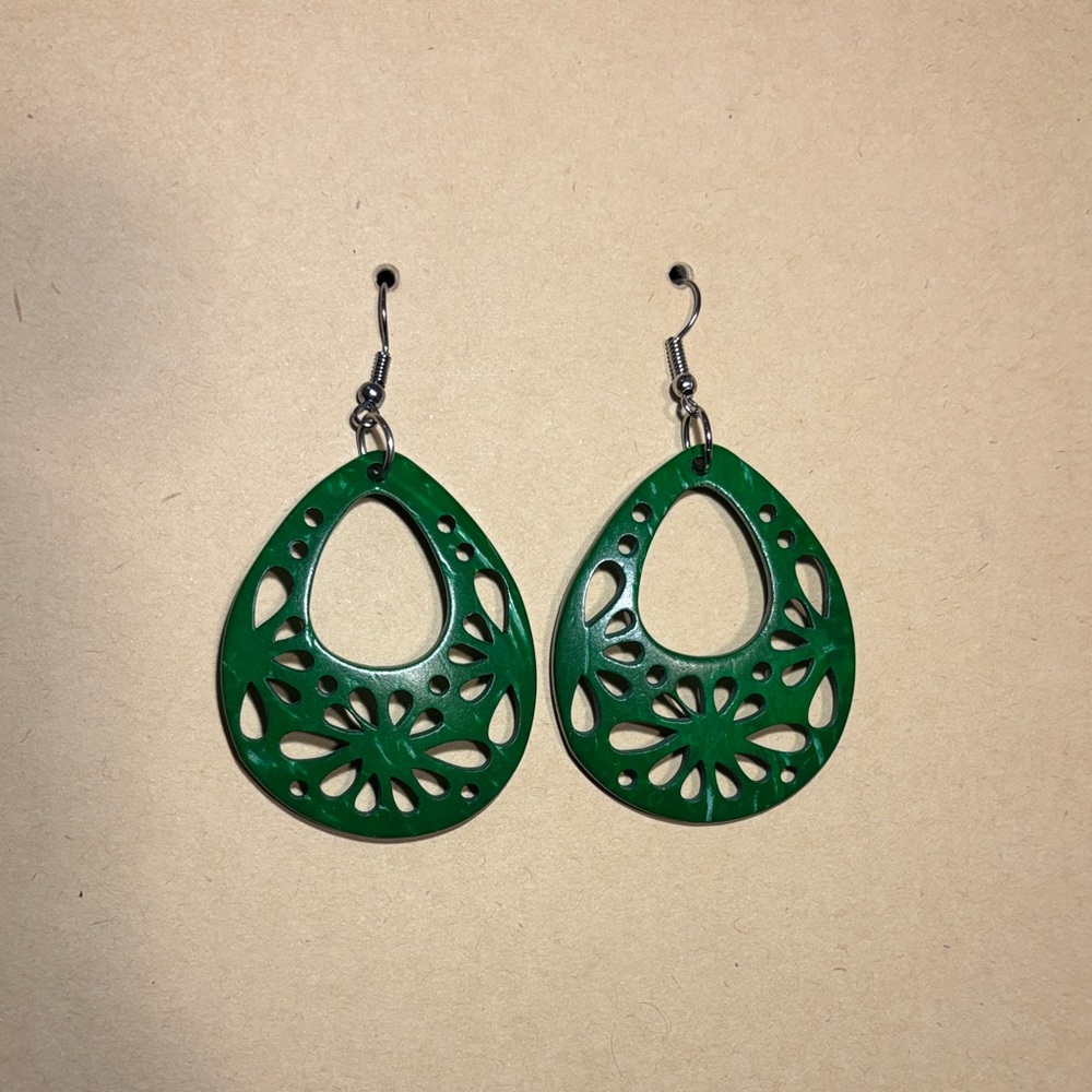Elegant Green Teardrop Earrings